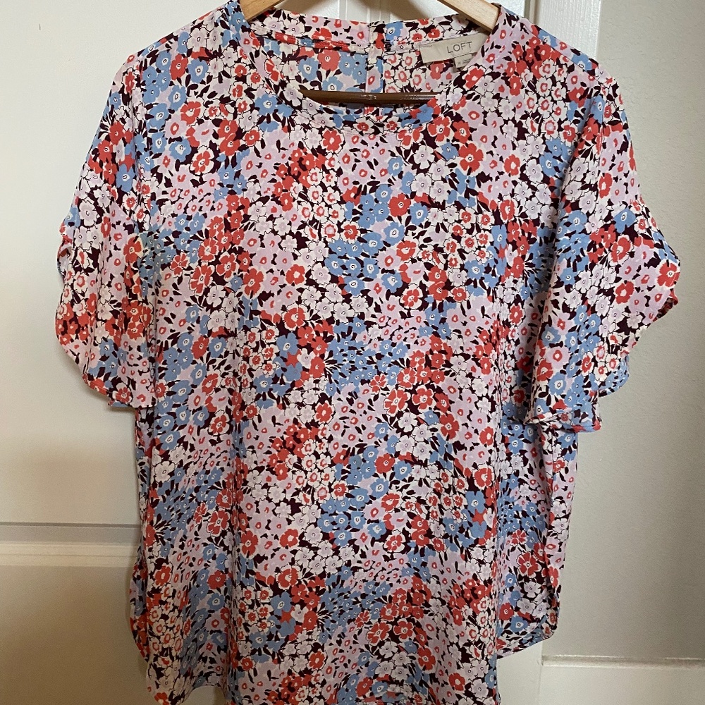 Ann Taylor Loft - Floral Top - Size Med